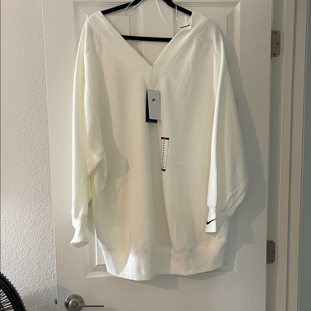Nike Women's Sweater in Cream